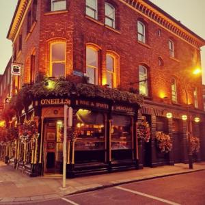 O'Neills Victorian Pub & Townhouse