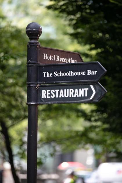 Schoolhouse Hotel - image 10