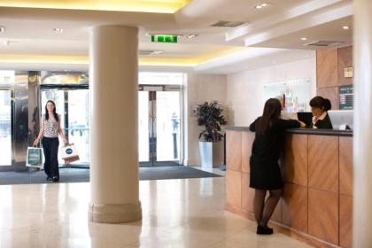 Academy Plaza Hotel - image 18