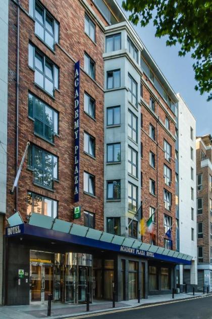 Academy Plaza Hotel - image 8
