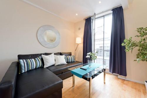 FAB apartment in TEMPLE BAR - image 5