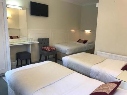 Dergvale Hotel - image 19