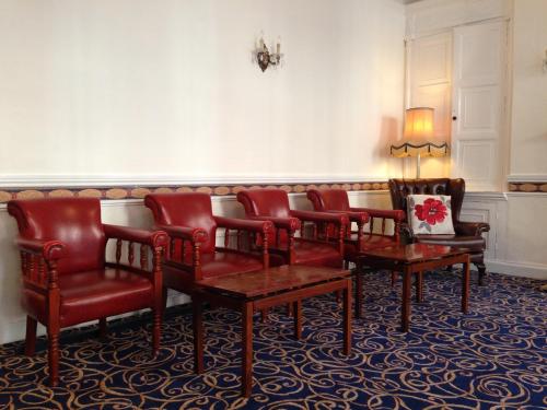 Dergvale Hotel - image 4