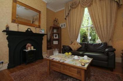 Donnybrook Hall - image 14