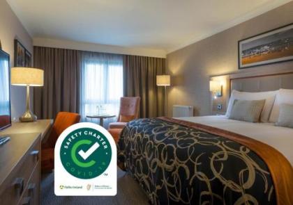 Clayton Hotel Dublin Airport - image 1