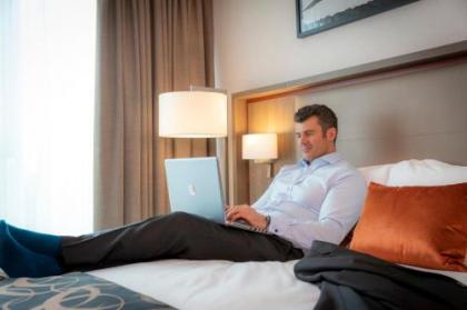 Clayton Hotel Dublin Airport - image 13
