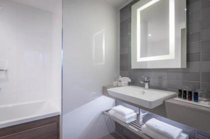 Clayton Hotel Dublin Airport - image 15