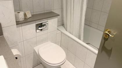 Maldron Hotel Newlands Cross - image 19