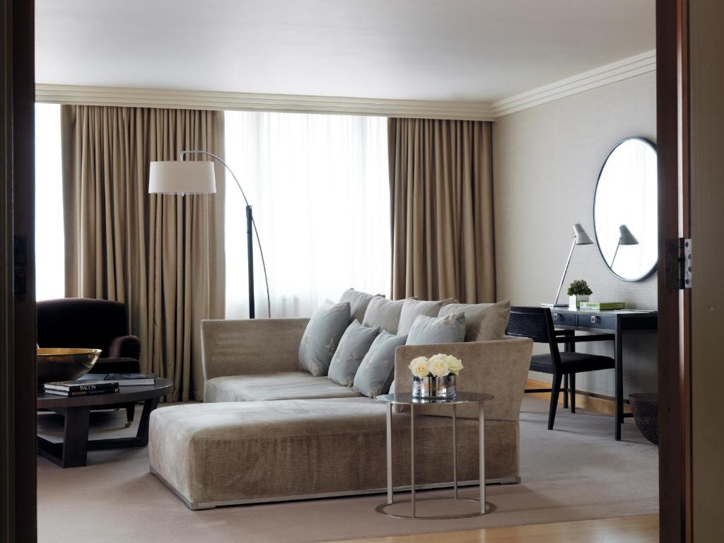The Westbury Hotel - image 2