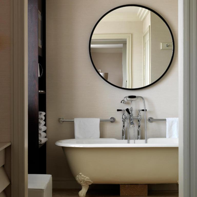 The Westbury Hotel - image 7