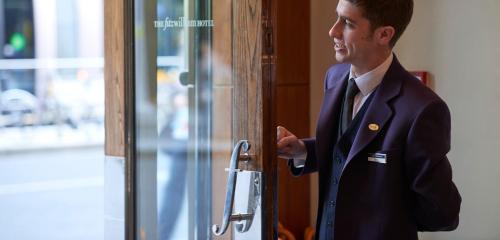The Fitzwilliam Hotel - image 3