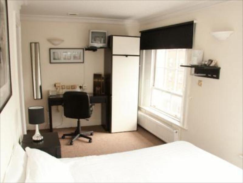 Dublin Citi Hotel - image 2