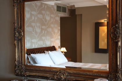 Jackson Court Hotel - image 21