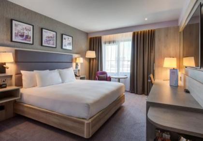 Hilton Garden Inn Dublin Custom House - image 3