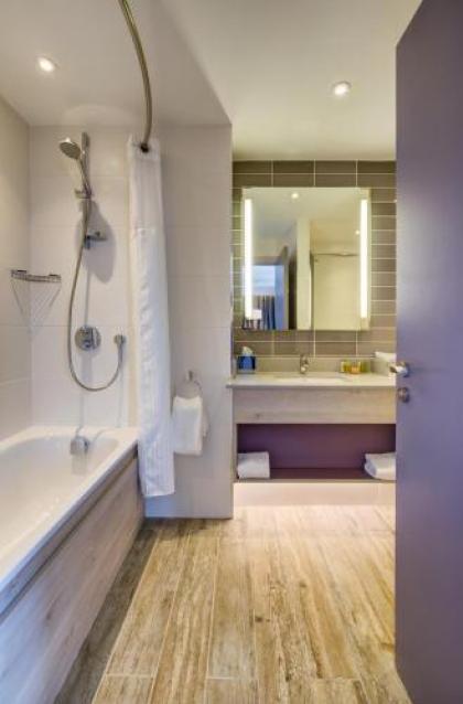 Hilton Garden Inn Dublin Custom House - image 6