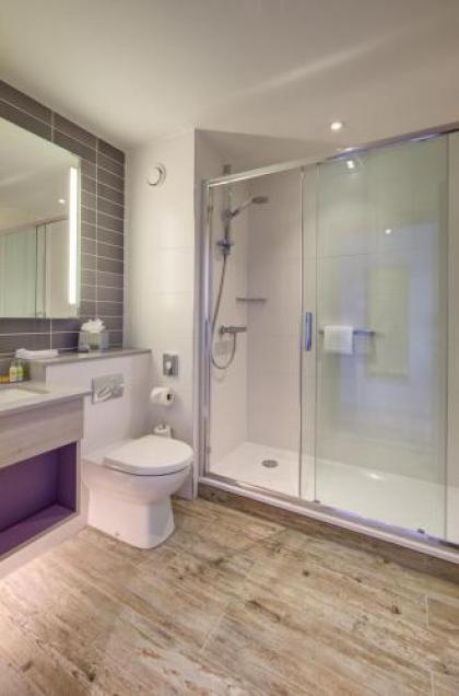 Hilton Garden Inn Dublin Custom House - image 9