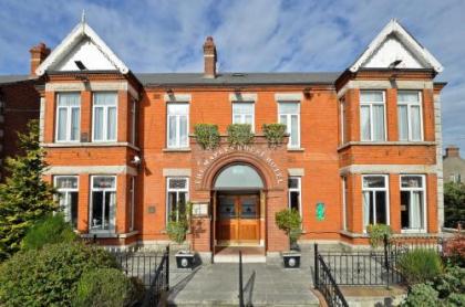 Maples House Hotel - image 1