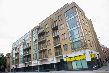 Staycity Aparthotels Saint Augustine Street - image 1