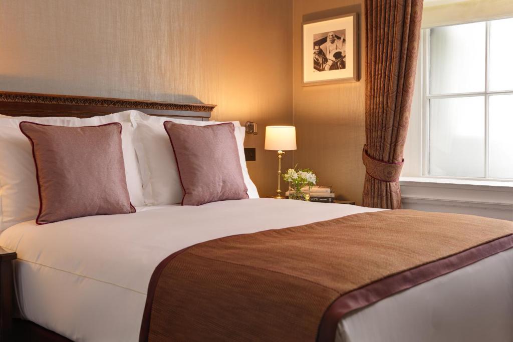 The Shelbourne Autograph Collection - image 7