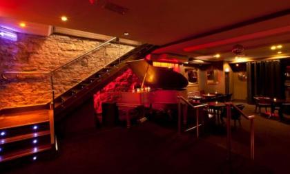 Harcourt Hotel - image 15
