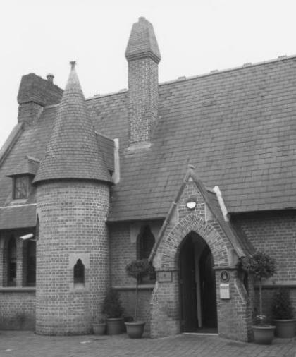 Schoolhouse Hotel - image 4