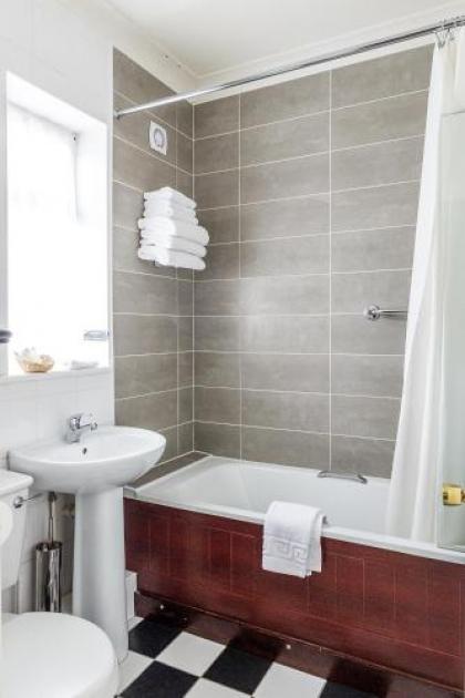 Uppercross House Hotel - image 15
