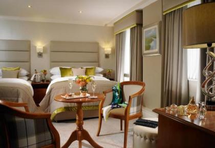 Buswells Hotel - image 4