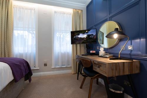 Roxford Lodge Hotel - image 4