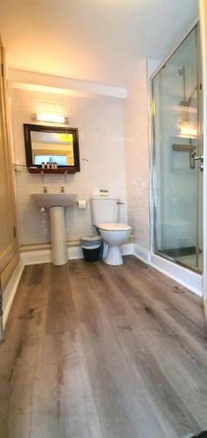 The Gate Hotel - image 10