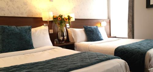 The Gate Hotel - image 3