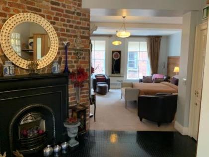 The Merchant House - image 3