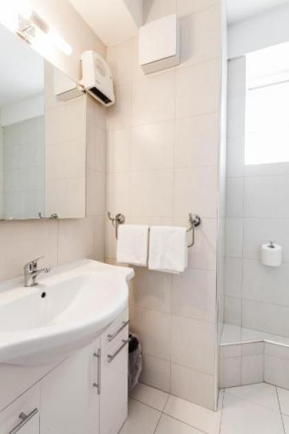 Parnell Apartments - image 18