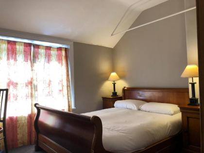 Harveys Guest House - image 7