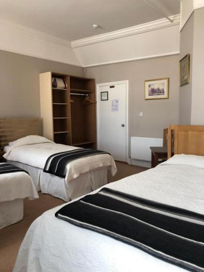 Harveys Guest House - image 8