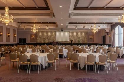 Clontarf Castle Hotel - image 10