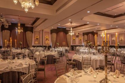 Clontarf Castle Hotel - image 5