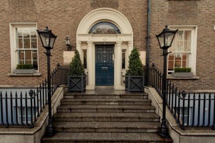 PREMIER SUITES Dublin Leeson Street - image 10