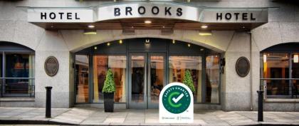 Brooks Hotel - image 1