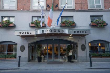 Brooks Hotel - image 13