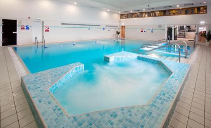 Green Isle Hotel Dublin - image 1