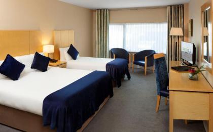 Green Isle Hotel Dublin - image 13