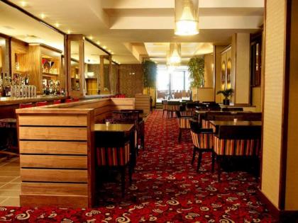 Green Isle Hotel Dublin - image 19