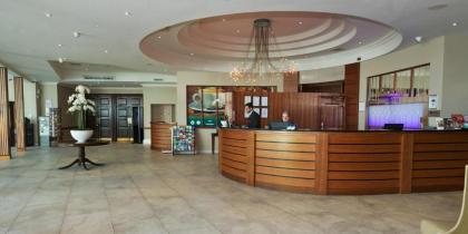 Green Isle Hotel Dublin - image 2