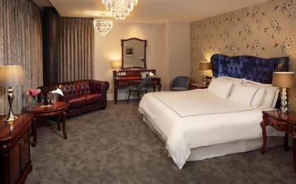 Green Isle Hotel Dublin - image 9