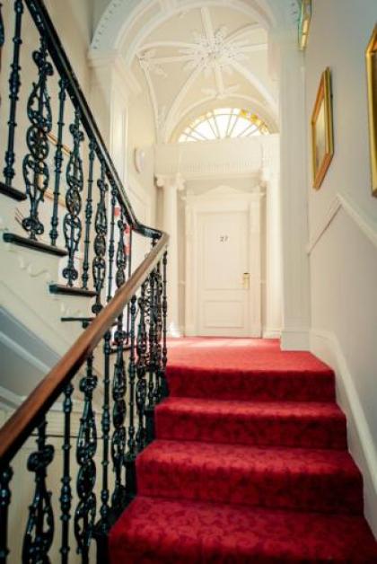 Albany House - image 16