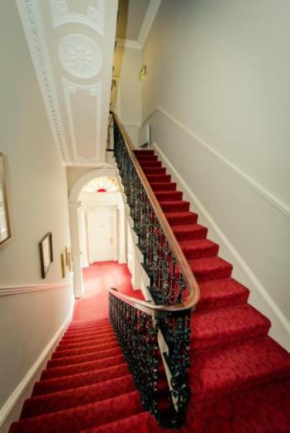Albany House - image 18