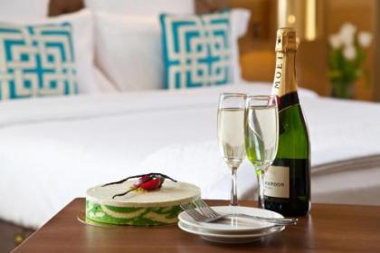 Grand Canal Hotel - image 20