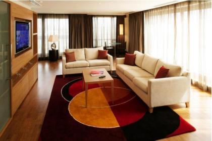 Clayton Hotel Liffey Valley - image 4