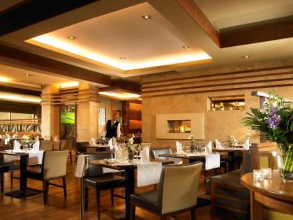 Camden Court Hotel - image 15