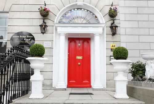 Leeson Bridge Guesthouse - main image